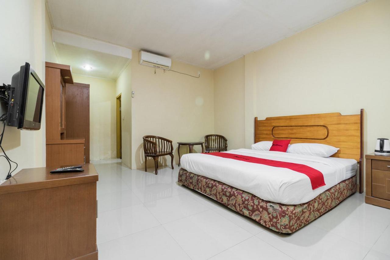 เรดดอร์ซ แอท จาลัน ลินตัส ซูมาเตรา ลาฮัต Hotel Lahat ภายนอก รูปภาพ
