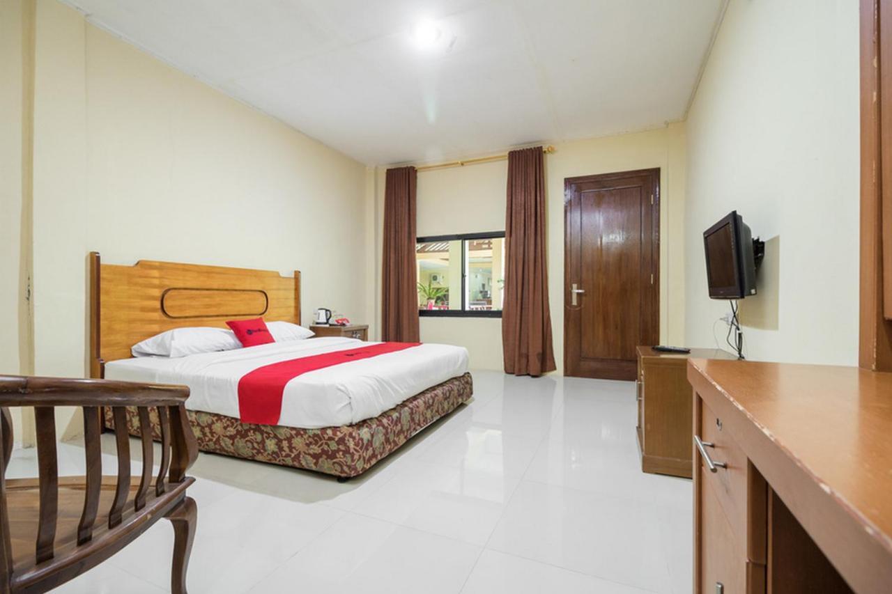 เรดดอร์ซ แอท จาลัน ลินตัส ซูมาเตรา ลาฮัต Hotel Lahat ภายนอก รูปภาพ
